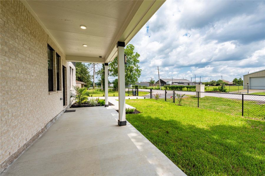 Image 33 of a home in . Image 33 of a home in .