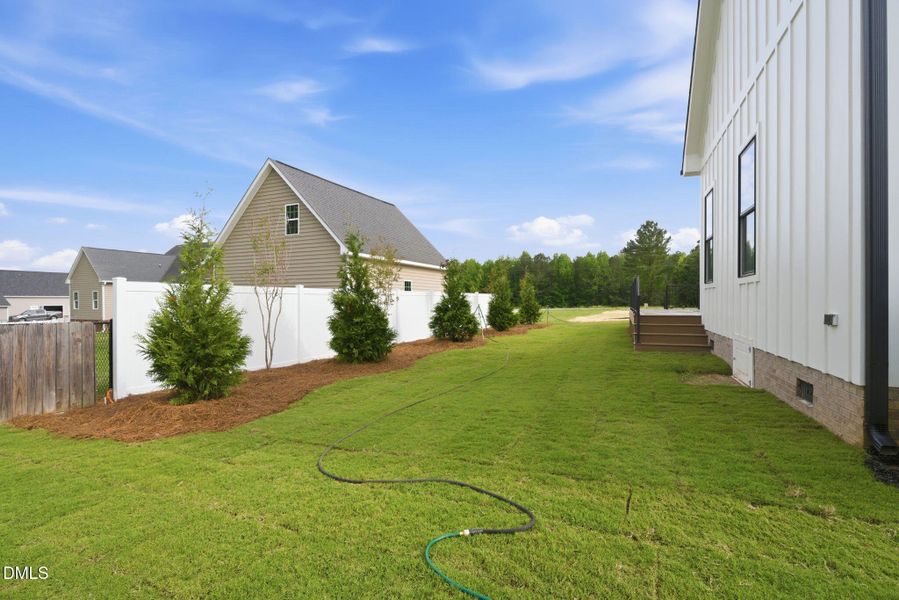 9-web-or-mls-dsc06546