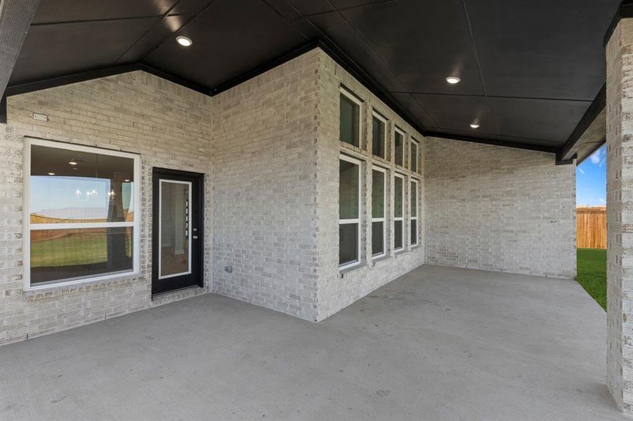 25. 5537 Aiken - Patio 25. 5537 Aiken - Patio