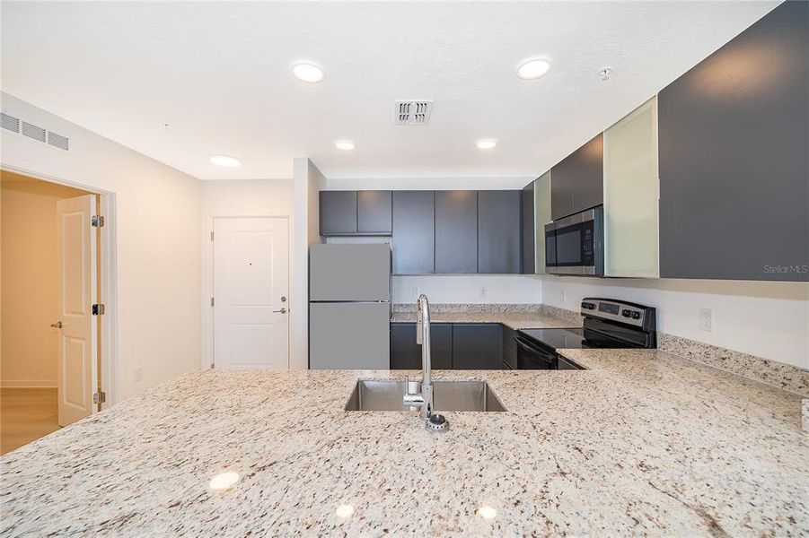Furnished interior view inside a new home in , Orlando (Image 14).
