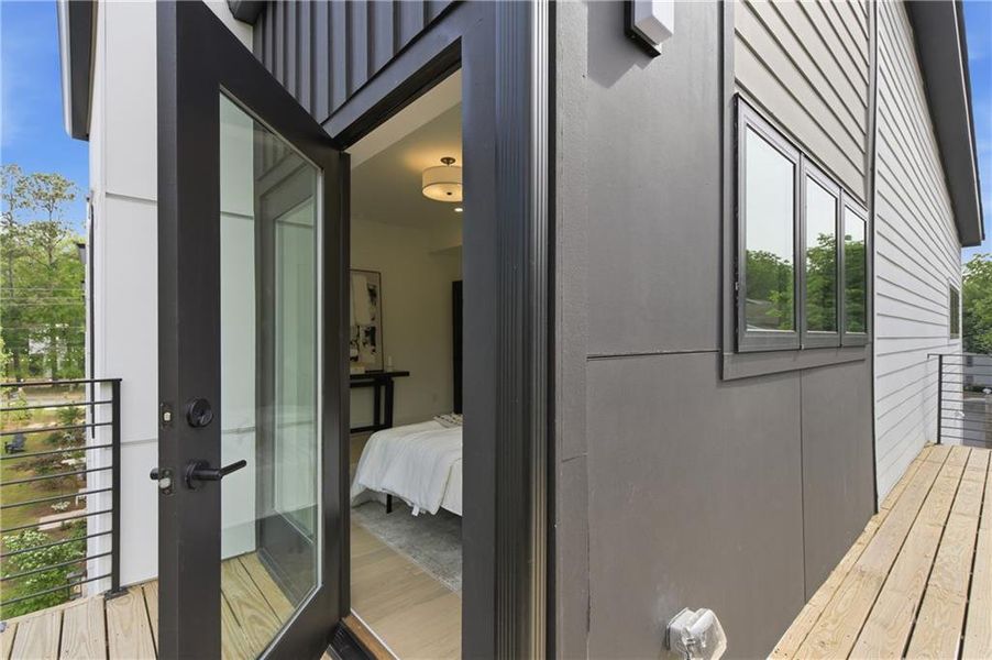 Exterior details and patio area of a home in , Atlanta (Image 39).