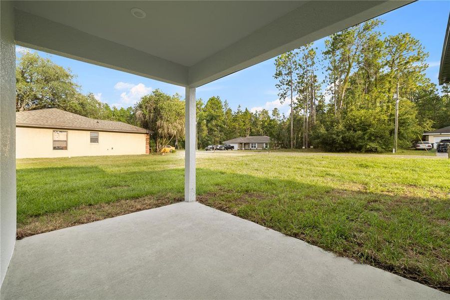 Exterior details and patio area of a home in , Ocala (Image 3).