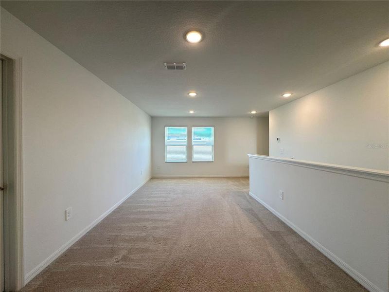 Spacious, unfurnished interior of a new home in Marion Creek, Haines City (Image 14).
