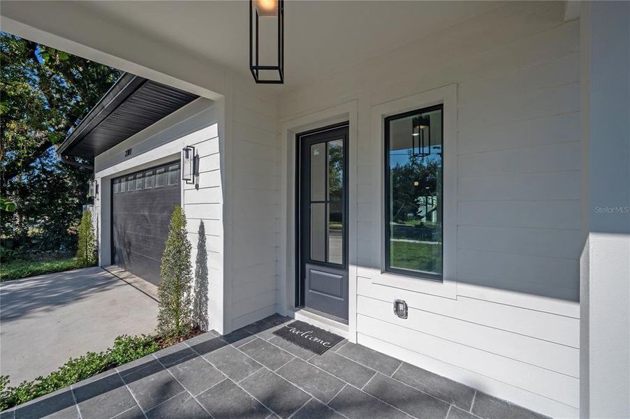 Exterior details and patio area of a home in , Tampa (Image 30).