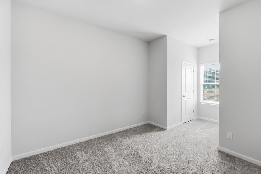 Spacious, unfurnished interior of a new home in Nichols Landing, Charlotte (Image 19).