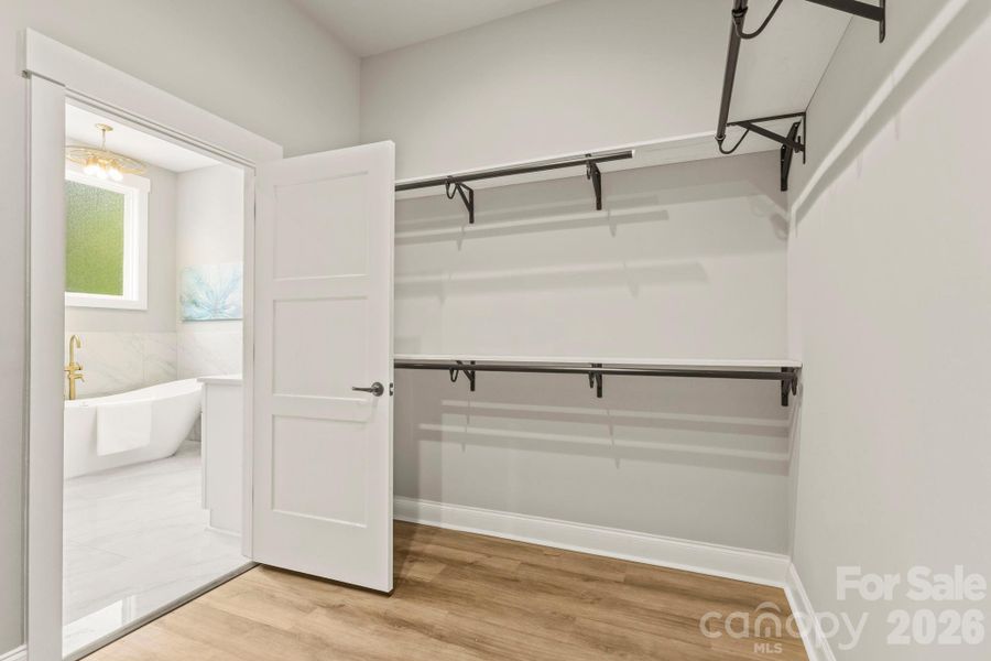 Image 44 of a home in .