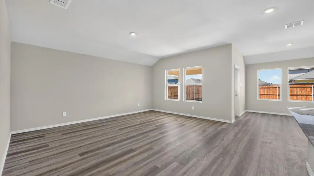 Spacious, unfurnished interior of a new home in Rosewood at Beltmill, Fort Worth (Image 15).