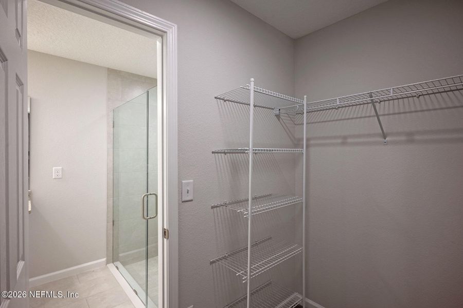 Spacious, unfurnished interior of a new home in , Jacksonville (Image 21).