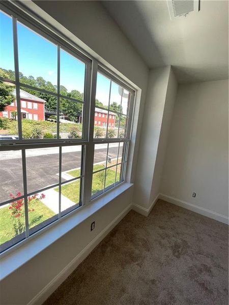 Spacious, unfurnished interior of a new home in , Gainesville (Image 18).