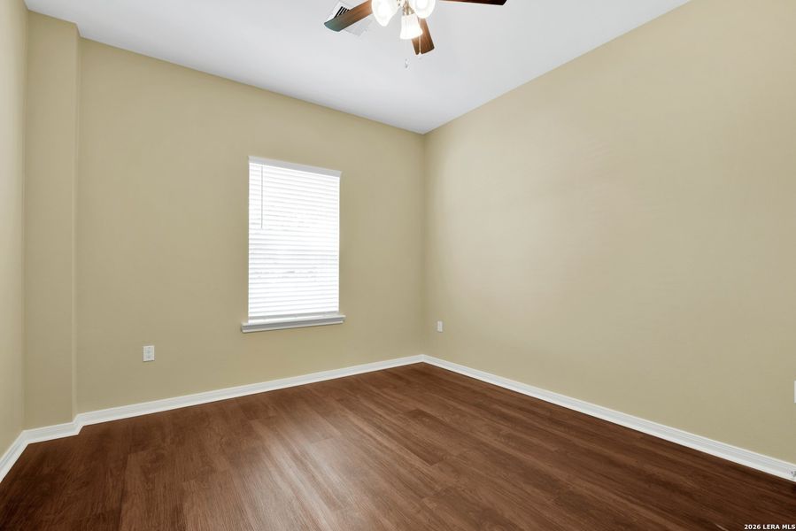 Spacious, unfurnished interior of a new home in , San Antonio (Image 9).