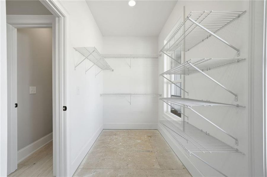 Spacious, unfurnished interior of a new home in , Calhoun (Image 27).