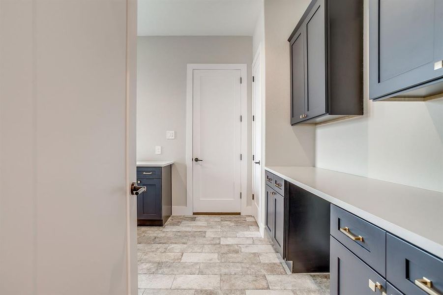Furnished interior view inside a new home in , Granbury (Image 10).