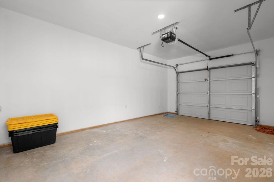 Spacious, unfurnished interior of a new home in , Hickory (Image 18).