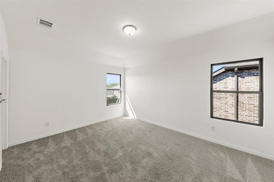 Spacious, unfurnished interior of a new home in Meadow Park, Melissa (Image 18).