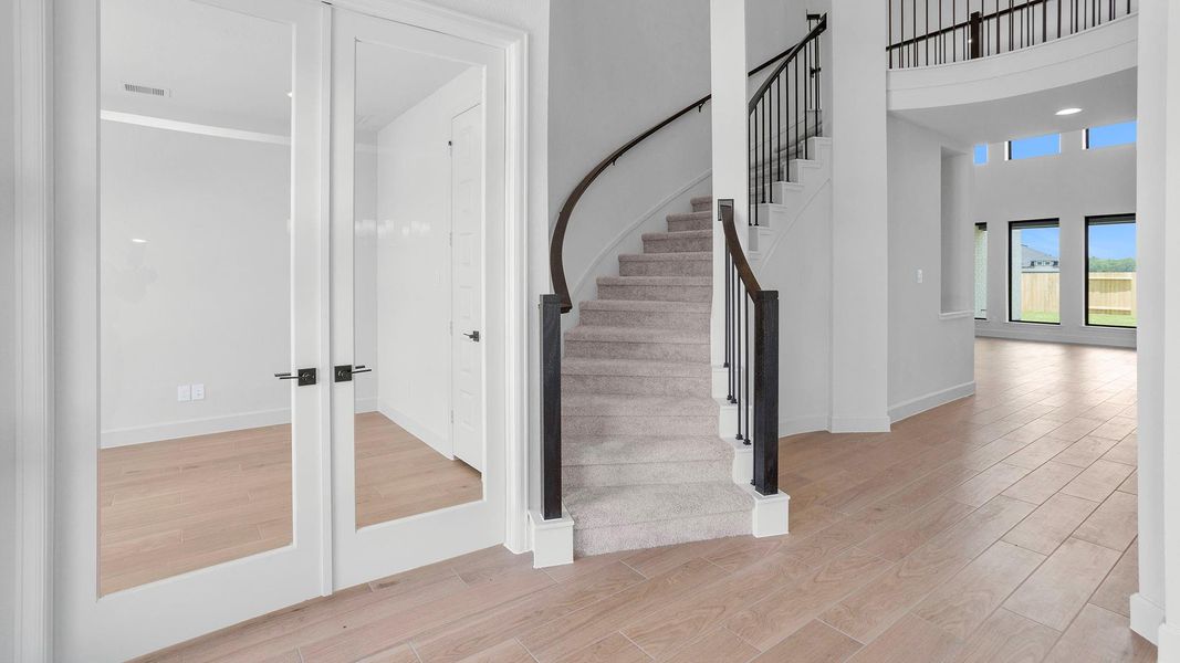 Spacious, unfurnished interior of a new home in Briarley, Montgomery (Image 19).