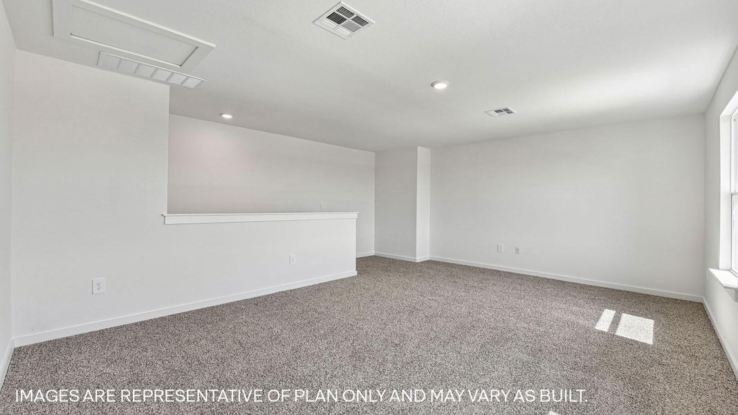 Representative unfurnished interior of a home built from the The Ozark by D.R. Horton in Monarch Ranch, Manor (Image 32).