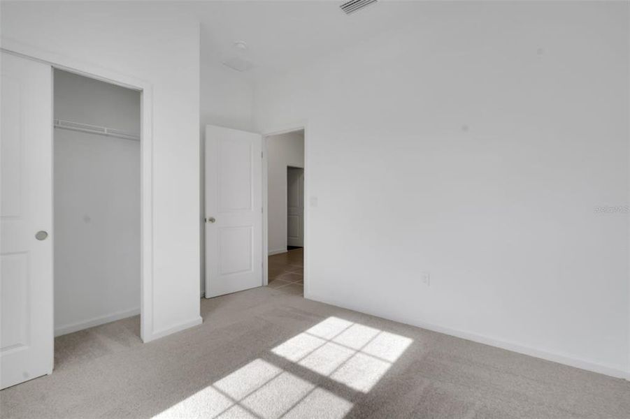 Spacious, unfurnished interior of a new home in Annabelle Estates, Lake Wales (Image 15).