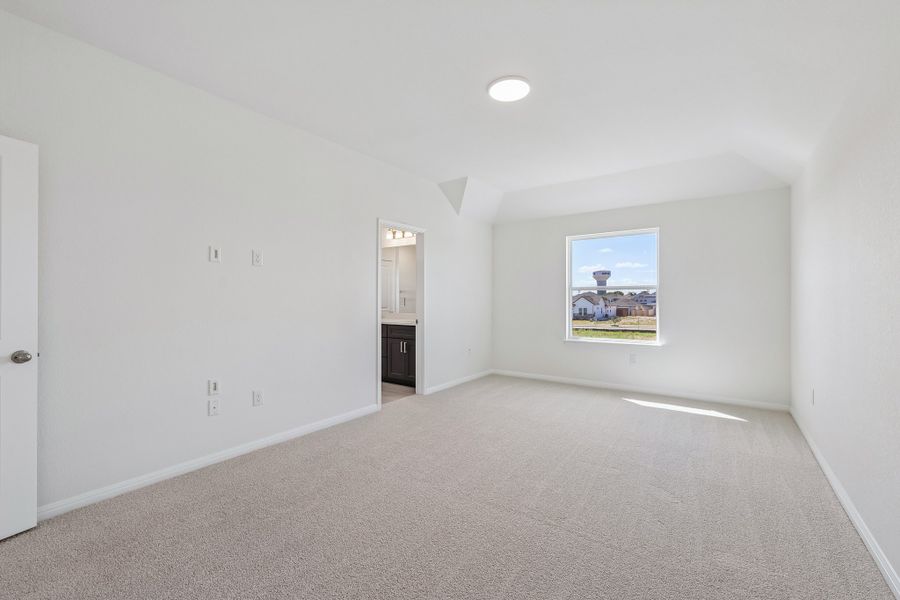 Spacious, unfurnished interior of a new home in Porter Country, Buda (Image 14). Spacious, unfurnished interior of a new home in Porter Country, Buda (Image 14).