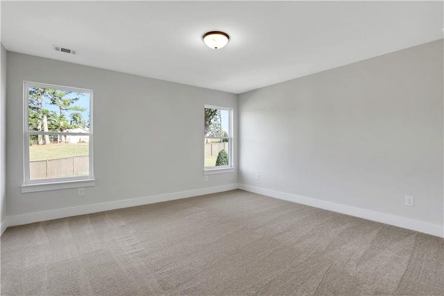 Spacious, unfurnished interior of a new home in Cambridge, Flowery Branch (Image 26).