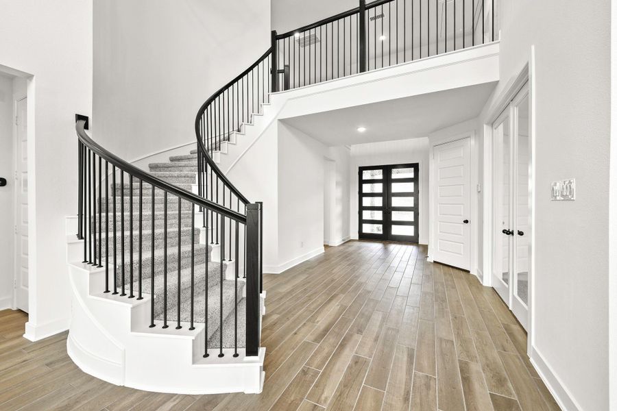 Spacious, unfurnished interior of a new home in , Katy (Image 23).