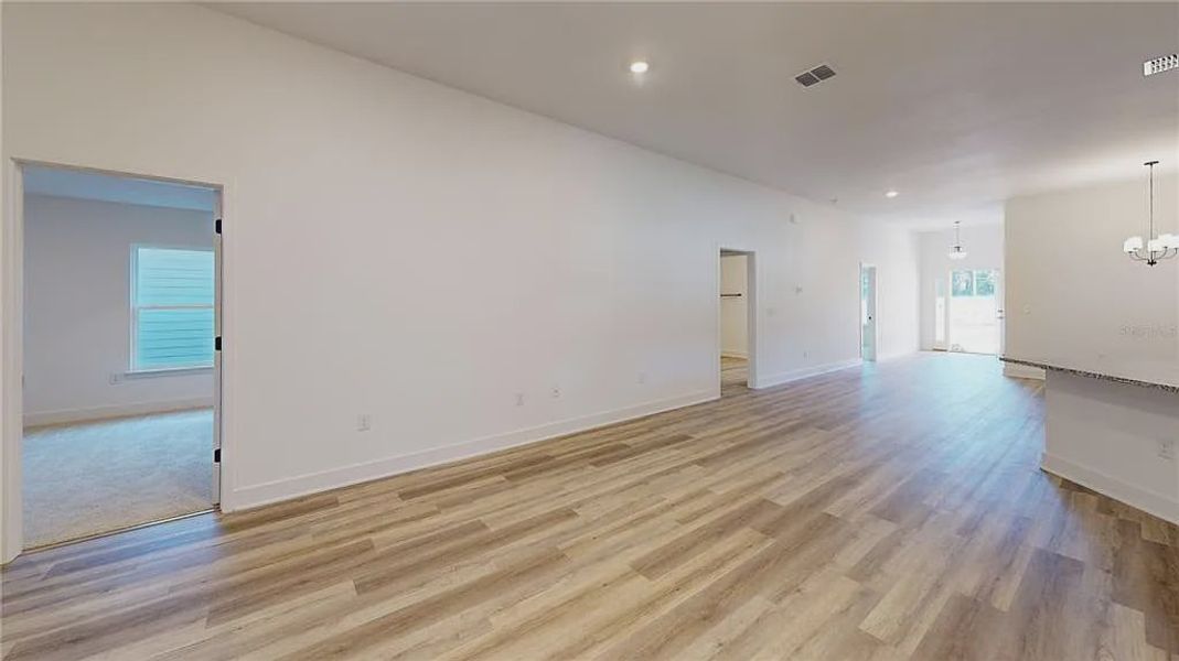 Spacious, unfurnished interior of a new home in Briarwood, Alachua (Image 20).