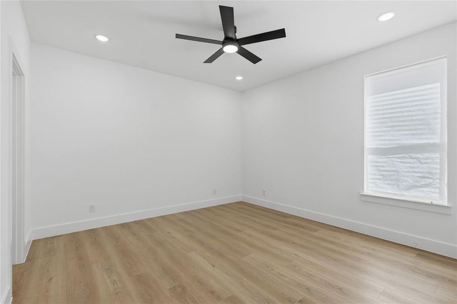 Spacious, unfurnished interior of a new home in , Dallas (Image 26).