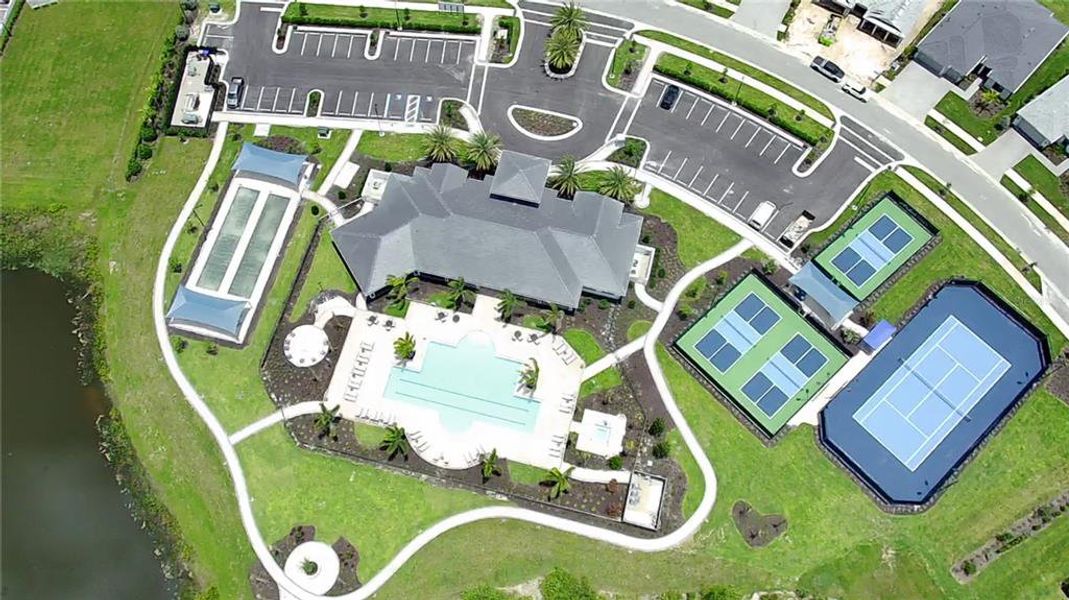 Image 21 of a home in Arbor Oaks.