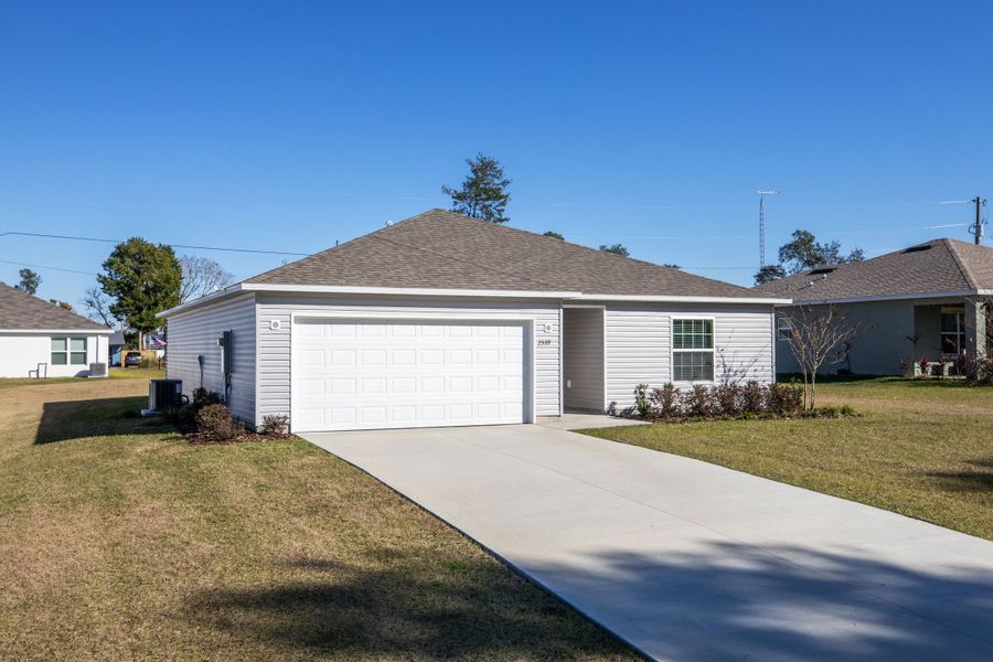 Representative exterior photo of a completed home built from the Violet by Maronda Homes in Marion Oaks, Ocala, FL (Image 26).