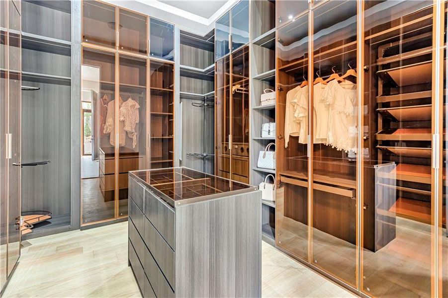 Image 69 of a home in .