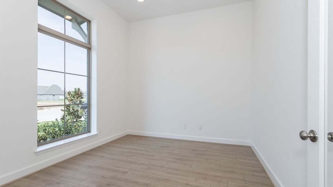 Spacious, unfurnished interior of a new home in Jordan Ranch, Fulshear (Image 13). Spacious, unfurnished interior of a new home in Jordan Ranch, Fulshear (Image 13).