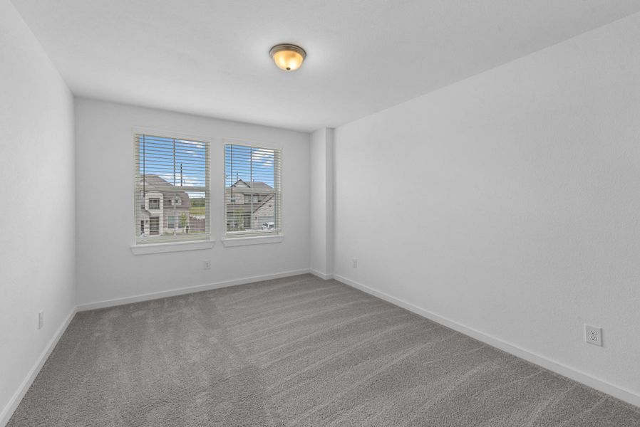 Spacious, unfurnished interior of a new home in Huntington Place, Rosharon (Image 13). Spacious, unfurnished interior of a new home in Huntington Place, Rosharon (Image 13).
