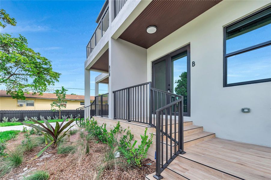 Exterior details and patio area of a home in , Fort Lauderdale (Image 3). Exterior details and patio area of a home in , Fort Lauderdale (Image 3).