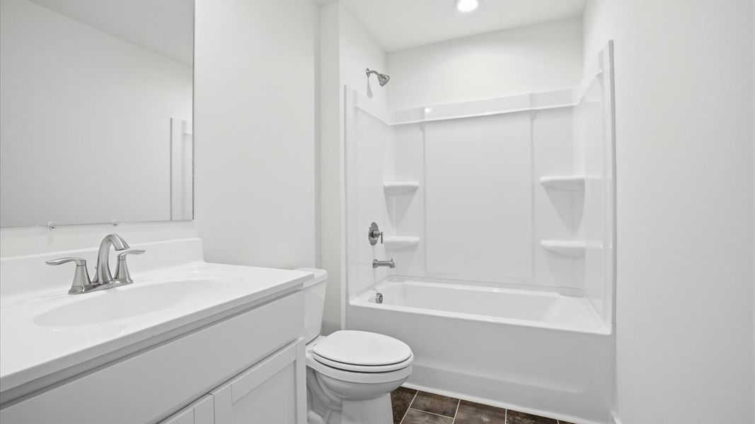 Furnished interior view inside a new home in Emory Creek, Harriman (Image 6).