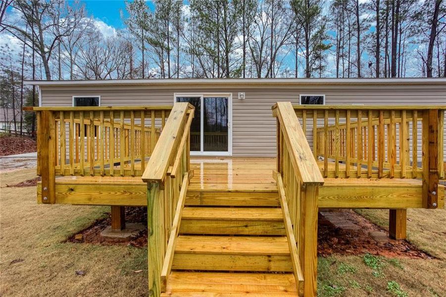 Exterior details and patio area of a home in , Dallas (Image 20).