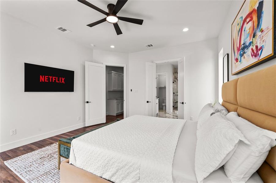 Furnished interior view inside a new home in , Dallas (Image 3). Furnished interior view inside a new home in , Dallas (Image 3).