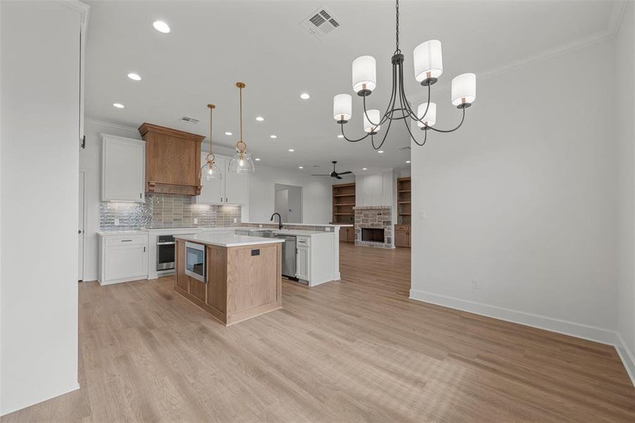 Furnished interior view inside a new home in , Lorena (Image 7).