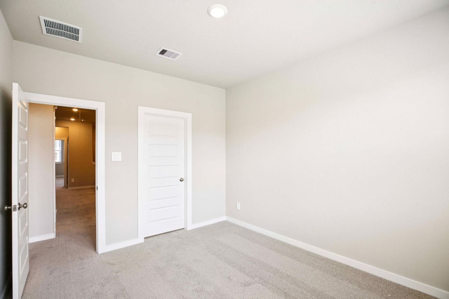 Spacious, unfurnished interior of a new home in Kemah Crossing - City Series, Kemah (Image 36). Spacious, unfurnished interior of a new home in Kemah Crossing - City Series, Kemah (Image 36).