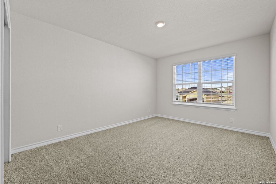 Spacious, unfurnished interior of a new home in Redbird Ranch, San Antonio (Image 18).