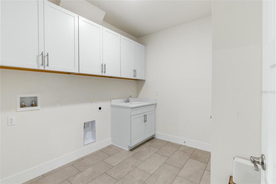 Image 36 of a home in .