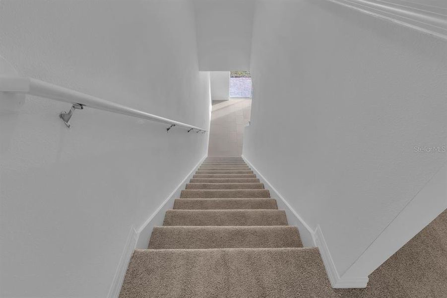 Spacious, unfurnished interior of a new home in , St. Cloud (Image 31).