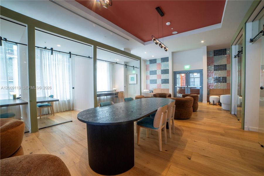 Community amenities in , Miami (Image 21).