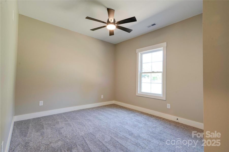 Spacious, unfurnished interior of a new home in , Kings Mountain (Image 21).