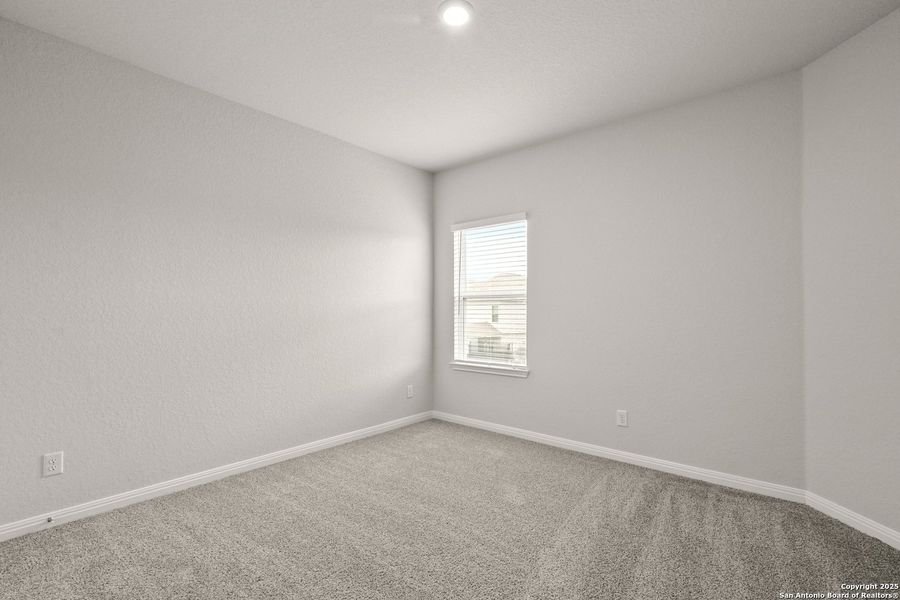 Spacious, unfurnished interior of a new home in Melissa Ranch, San Antonio (Image 18). Spacious, unfurnished interior of a new home in Melissa Ranch, San Antonio (Image 18).