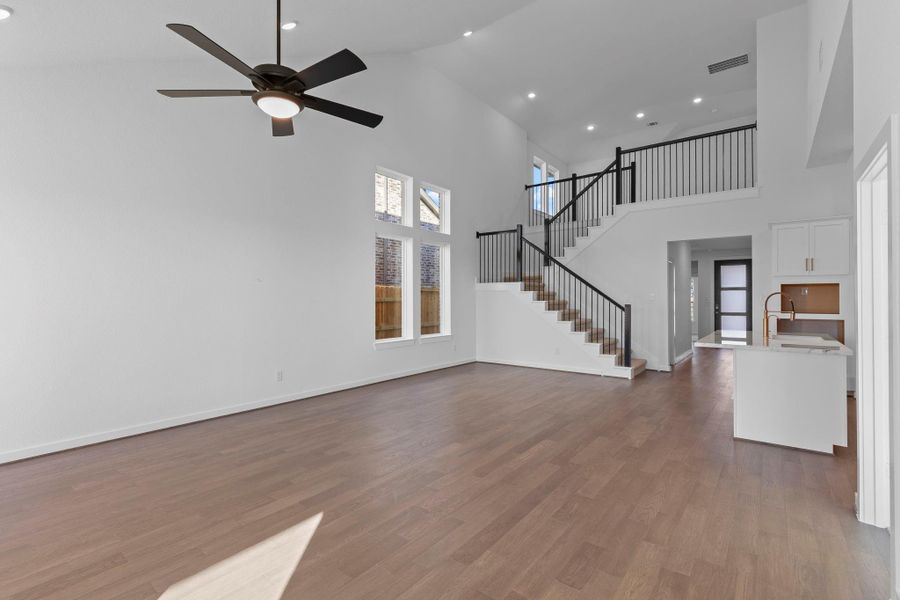 Spacious, unfurnished interior of a new home in Elyson 45' & 70', Katy (Image 20). Spacious, unfurnished interior of a new home in Elyson 45' & 70', Katy (Image 20).