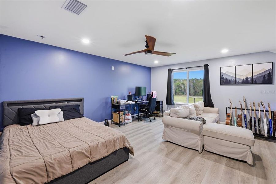 Furnished interior view inside a new home in , Dade City (Image 52).