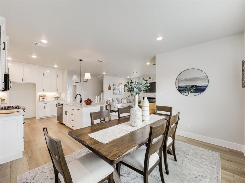 Furnished interior view inside a new home in , Sherman (Image 33).