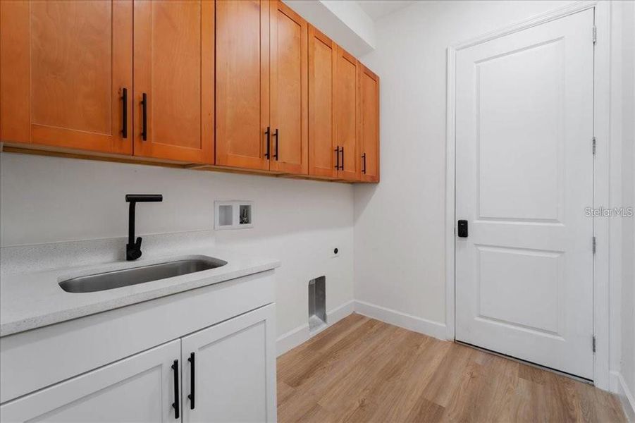 Furnished interior view inside a new home in , Port Charlotte (Image 31).