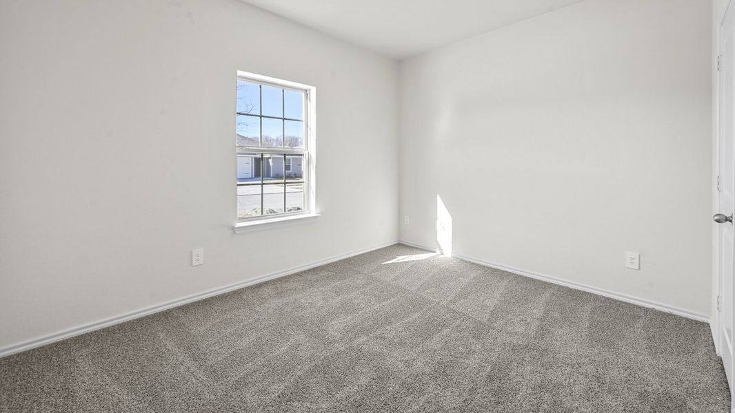 Representative unfurnished interior of a home built from the Ozark by D.R. Horton in Bel Air Village, Sherman (Image 15).