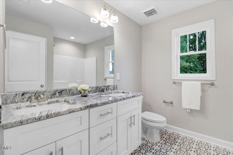 31-105 Baileys Pl-31