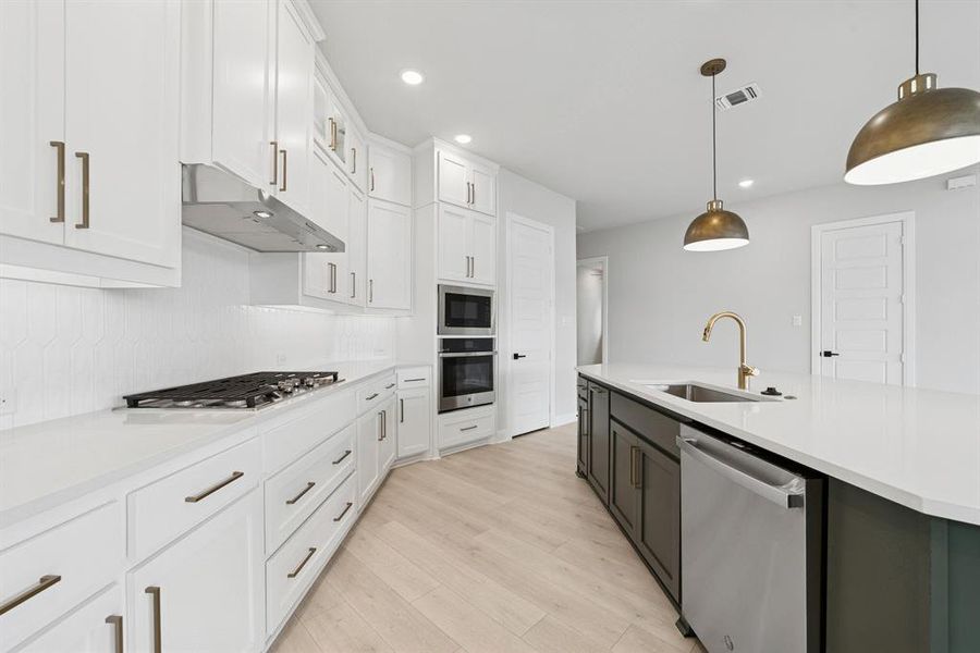 Furnished interior view inside a new home in Painted Tree - Classic Series, McKinney (Image 4). Furnished interior view inside a new home in Painted Tree - Classic Series, McKinney (Image 4).